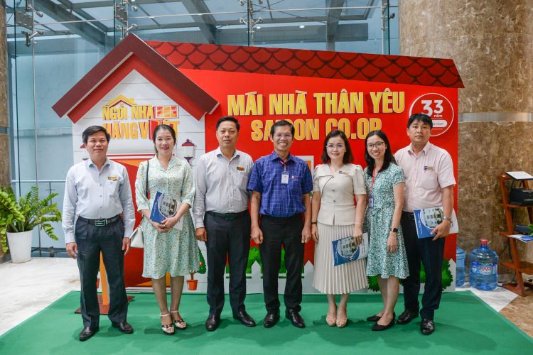 UFM pays a visit to Sai Gon COOP 